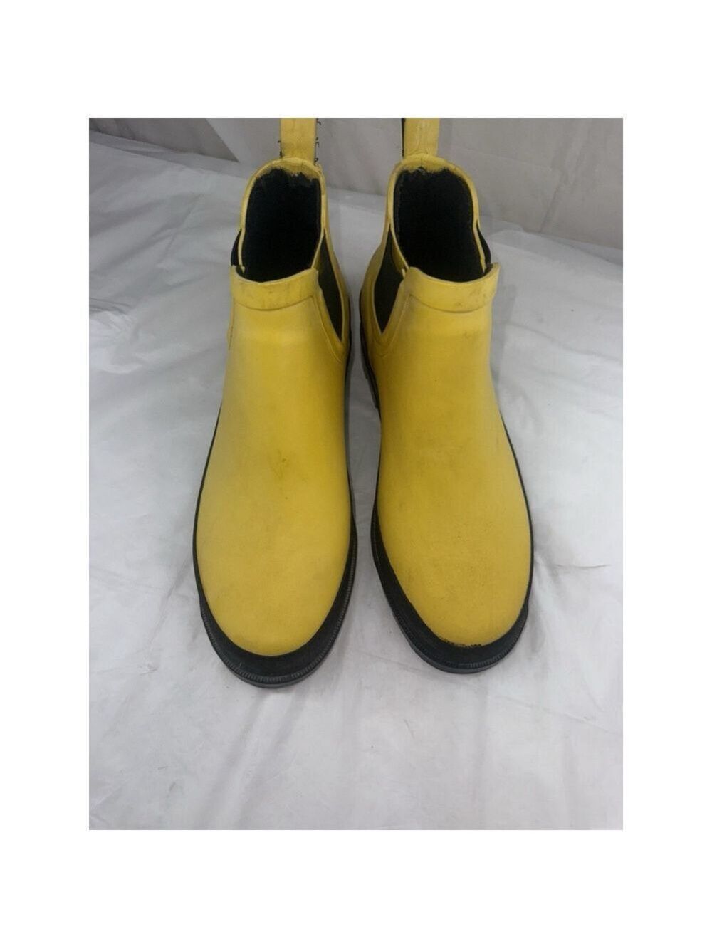 GOGO Yellow Rubber Chelsea Rainboots Slip On Pull On Women's Size 7